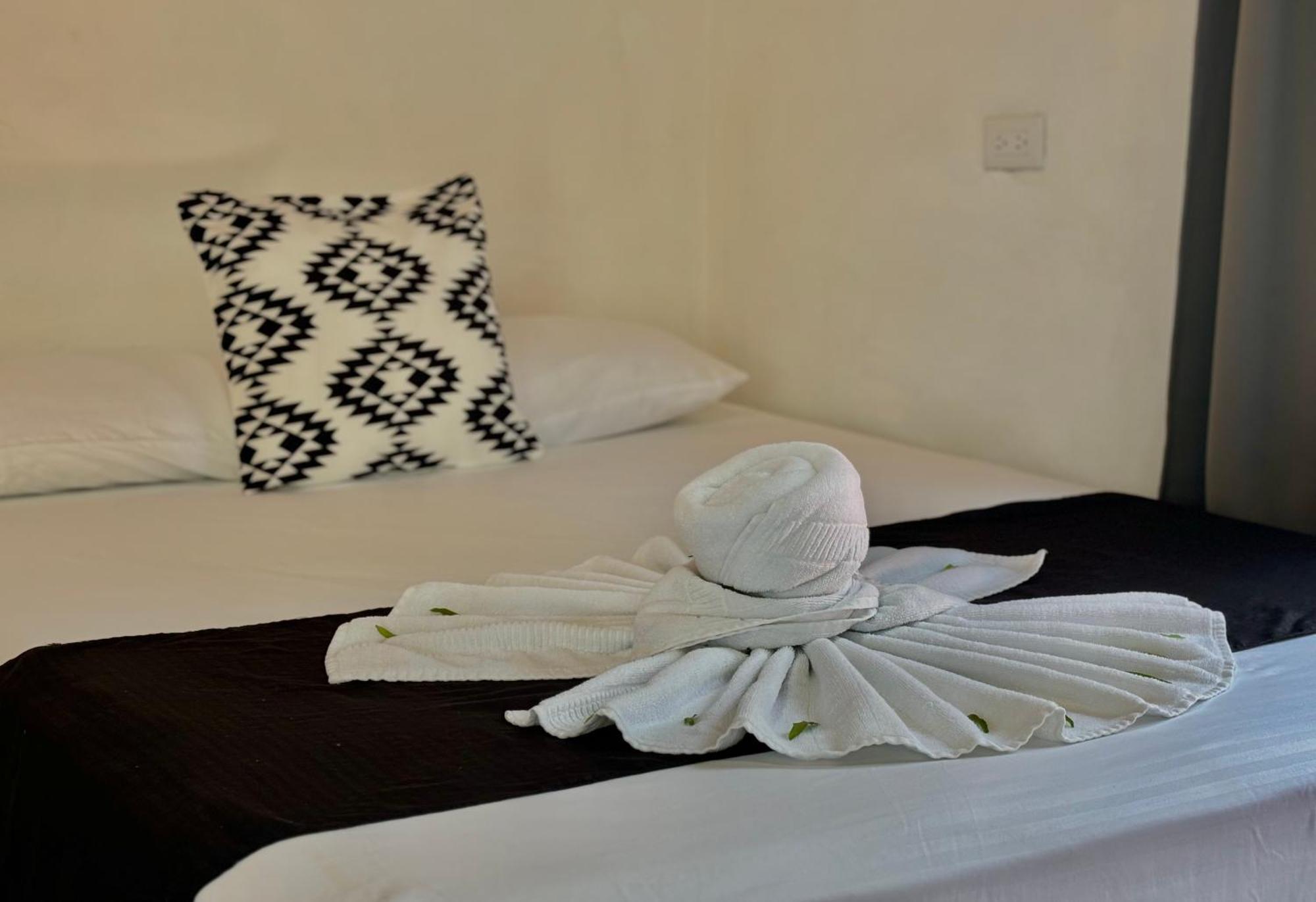 Carey Lodging Тортугеро Экстерьер фото